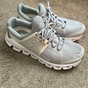 ON Cloud Running Cloudswift size 7.5